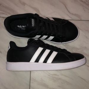 adidas Grand Court Sneakers